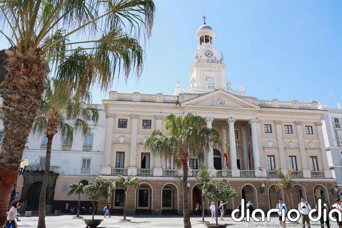 El Ayuntamiento de Cádiz aprueba la convocatoria de 59 nuevas plazas de empleo público