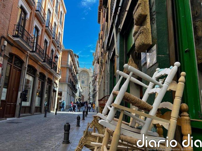 El Ayuntamiento de Granada impulsa un plan para proteger los comercios emblemáticos y reforzar su valor como patrimonio