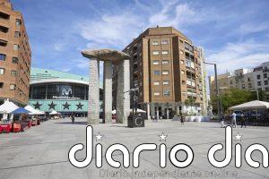 El Ayuntamiento plantea dar más espacio a terrazas de la plaza Dalí para instalar separadores y descarta aumentar mesas