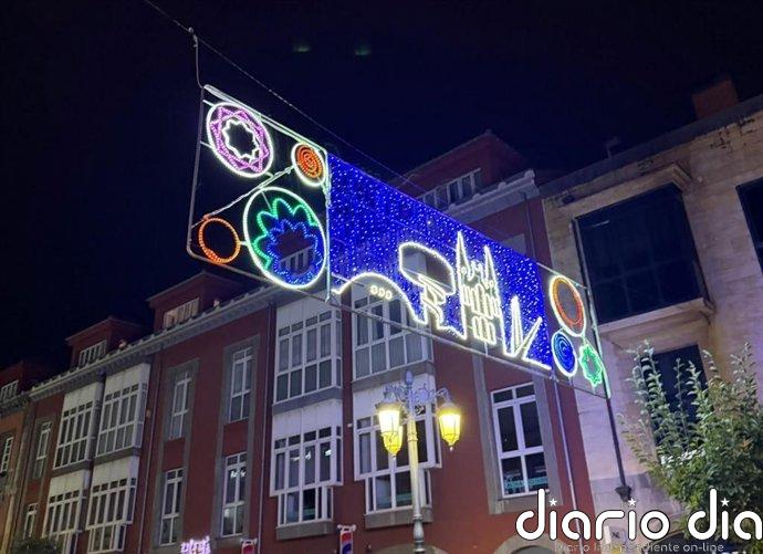 El Ayuntamiento refuerza la iluminación ornamental por San Agustín con más de 50.000 bombillas