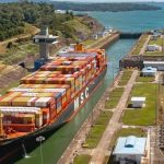 El Canal de Panamá limita el tránsito de buques por el descenso de las precipitaciones a causa de El Niño