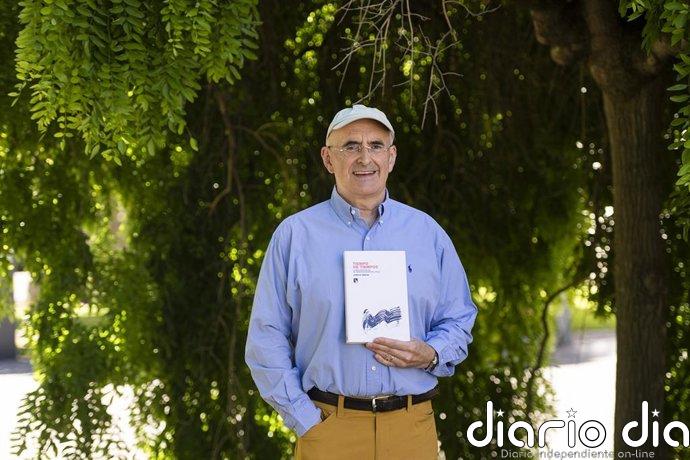 El catedrático Josetxo Beriain recorre en un libro el concepto del tiempo desde la Antigüedad hasta la actualidad