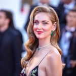 El chaleco que es capaz de elevar cualquier 'look' básico es el que ha llevado Chiara Ferragni en su viaje a Perú