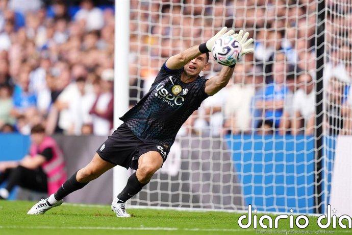 El Chelsea de Xabi Alonso se impone en un festival de goles al Brigthon y con debut del 'Dibu' Martínez