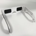 El Colegio de Ópticos de Navarra dice que los filtros de las gafas homologadas para ver el eclipse son "seguros"