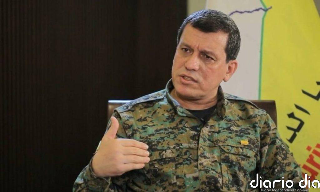 El comandante en jefe de las FDS anuncia la disolución de la milicia kurdo-árabe