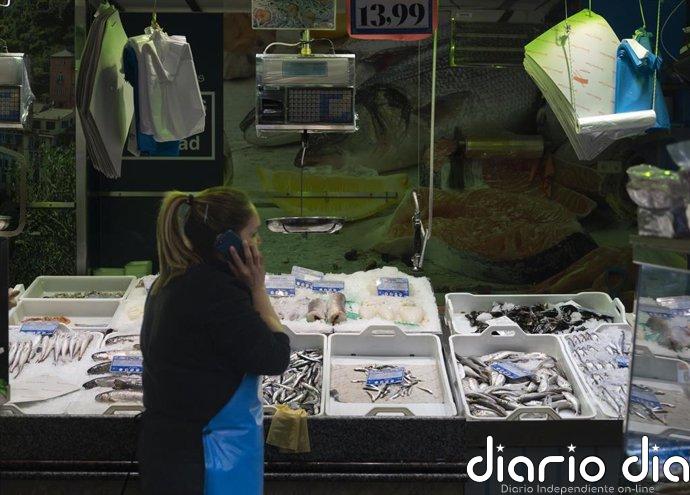 El comercio minorista reduce sus ventas un 0,2% en julio y recorta empleo por primera vez en casi 5 años