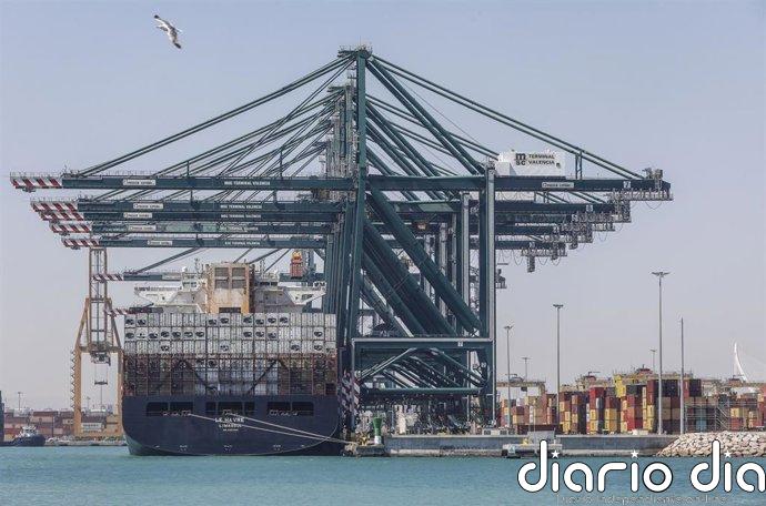 El déficit comercial de España con EEUU baja un 5,4% hasta junio y sube un 11,8% en el caso de China
