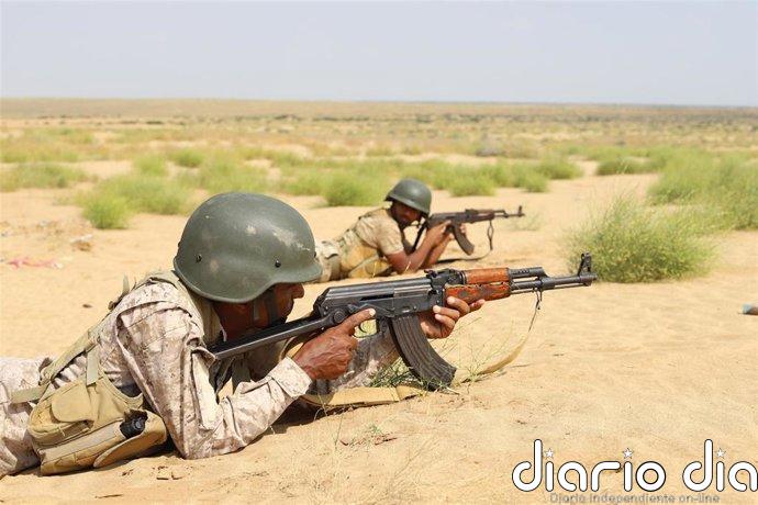 El Ejército de Yemen confirma más de 180 ataques contra posiciones hutíes