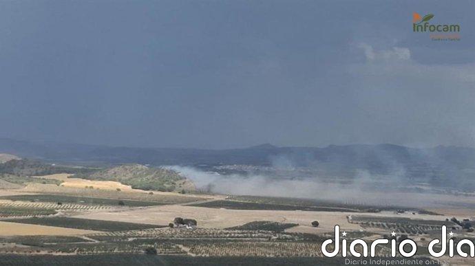El fuego originado en Tobarra sube a Nivel 1 por cortar la carretera CM-3215