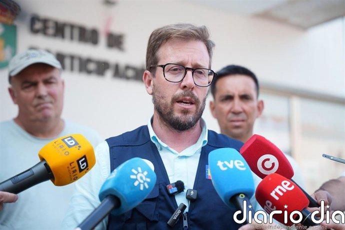 El Gobierno manda nuevos recursos contra el incendio de Niebla, donde ya hay más de medio millar de efectivos