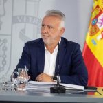 El Gobierno retirará los polideportivos de Ceuta como centros de acogida de migrantes y habilitará nuevos espacios