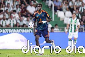 El Granada remonta al Córdoba para alcanzar el liderato en LaLiga Hypermotion