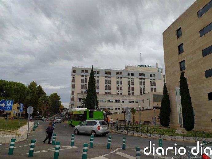 El Hospital Reina Sofía de Córdoba facilita el paso de los adolescentes a las consultas de adultos
