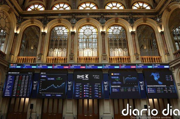 El Ibex 35 sube un 0,2% en la media sesión y enfila los 19.900 puntos, con el crudo en 94 dólares