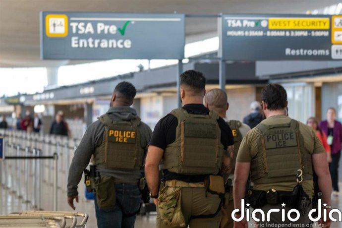 El ICE compra guantes de descargas eléctricas alegando que ayudará a los agentes a evitar armas más letales