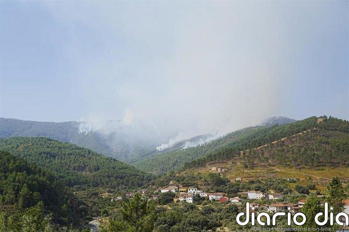 El incendio de Las Hurdes evoluciona "favorablemente" y los vecinos de varias alquerías regresan a sus casas