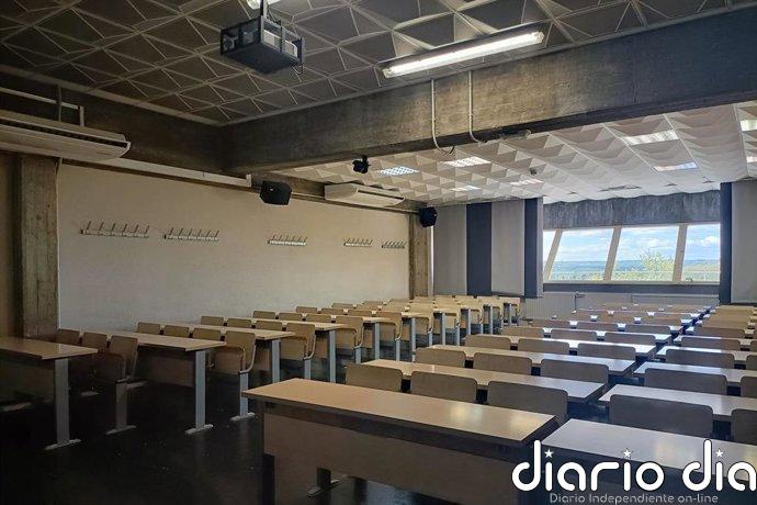 El Instituto de las Mujeres propone guías con la UCM para incluir "una mirada feminista" en la docencia