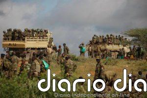 El jefe del Ejército ugandés anuncia que sus fuerzas dejarán Somalia en 2027 tras 20 años de lucha contra Al Shabaab