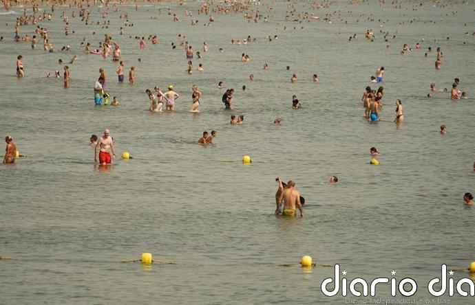 El litoral y prelitoral de Valencia y zonas del sur de Alicante superan ya los 40º por el efecto de la 'ponentà'