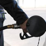 El litro de gasóleo es 42 céntimos más caro que hace un año en plena operación del 15 de agosto, según Facua