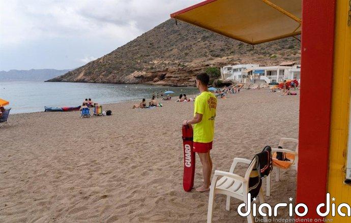 El Plan Copla mantiene este martes bandera amarilla en once playas y roja en dos tramos por fuertes corrientes
