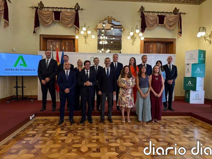 El presidente de la Diputación de Almería destaca el "gran equipo" de la Junta tras la toma de posesión de los delegados