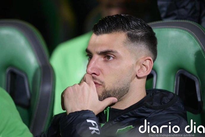 El Sevilla FC cede a Rafa Mir al Aris de Salónica, con opción de compra