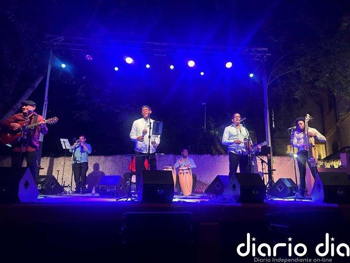 El son cubano del Septeto Naborí pone el broche final a la 28ª de los Conciertos de Pedrilla