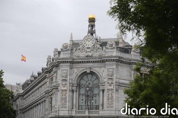 El superávit por cuenta corriente se desploma un 54,7% en junio, hasta los 2.414 millones de euros