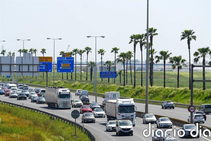 El teléfono del 112 atiende más de 1.500 emergencias durante la operación salida de agosto en la provincia de Sevilla