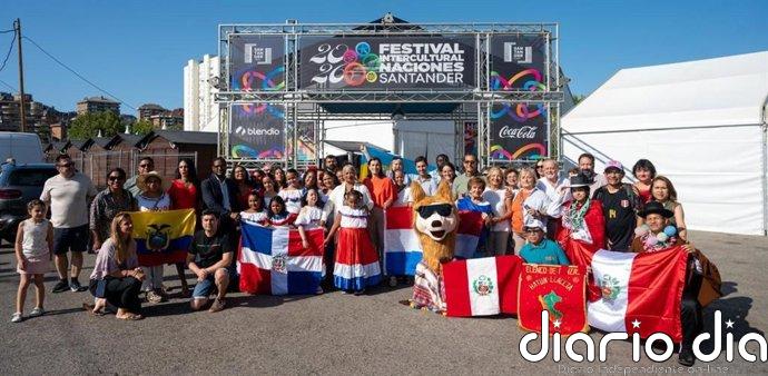 El XIX Festival de las Naciones inicia 28 días de gastronomía, cultura y solidaridad