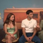 Elísabet Benavent defiende la "denostada" novela romántica y best seller: "El público es soberano y decide lo que lee"