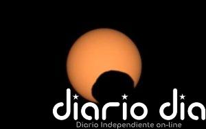 En Marte también hay eclipses, pero sus lunas son demasiado pequeñas para cubrir completamente el Sol