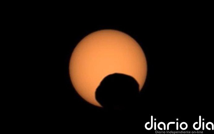 En Marte también hay eclipses, pero sus lunas son demasiado pequeñas para cubrir completamente el Sol