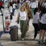 Equipaje de mano, indemnizaciones y retrasos en vuelos: todo lo que cambia con la nueva ley europea de pasajeros aéreos