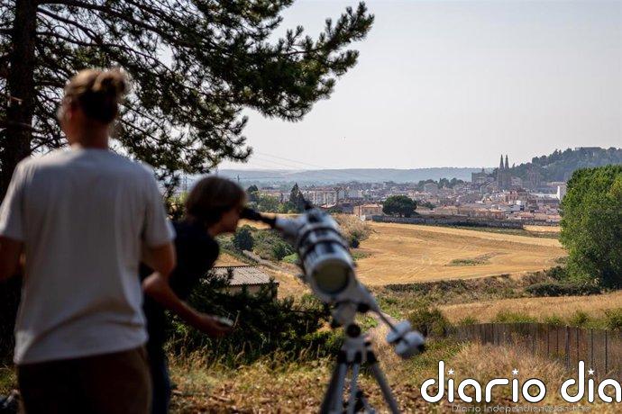 España, en cuenta atrás para contemplar el eclipse solar: "No se ve todos los días"