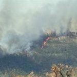Evacúan Casas de Millán y Grimaldo por un incendio forestal provocado por un camión ardiendo en la A-66