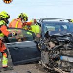 Excarcelan a dos personas tras sufrir un accidente de tráfico en la CV-500 en Sueca