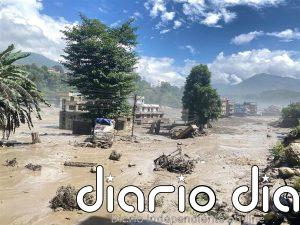 Exteriores no tiene constancia de españoles "afectados o ilocalizables" tras las devastadoras inundaciones en Nepal