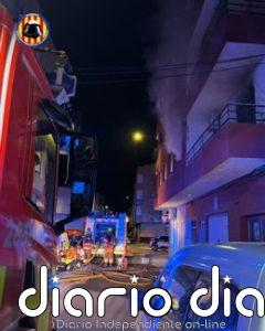 Fallece un hombre y cinco afectados en el incendio una vivienda en Alberic