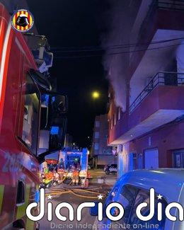 Fallece un hombre y cinco afectados en el incendio una vivienda en Alberic