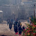 Familias palestinas atrapadas por colonos israelíes en Cisjordania