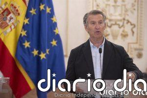 Feijóo alerta de "la crisis de salud pública" en Ceuta tras verse con el Colegio de Médicos y de Enfermería de la ciudad