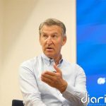 Feijóo dice, tras polémica por el ático, que el Gobierno de Ayuso le comentó en abril que buscaba sede por obras en Sol