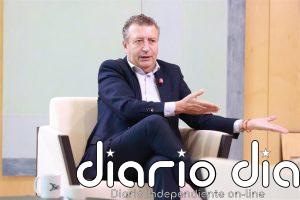 Fernández valora el auge del Consorcio de Bomberos de Sevilla:"Integra a la mitad de pueblos y a la otra damos servicio"