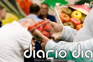 Fresas, fresones, naranjas, limones, huevos y pescado disparan sus precios en el último año
