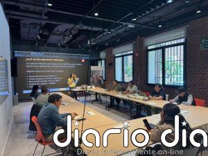 Fundación Orange ofrece talleres gratuitos de IA y creación audiovisual para jóvenes en agosto y septiembre