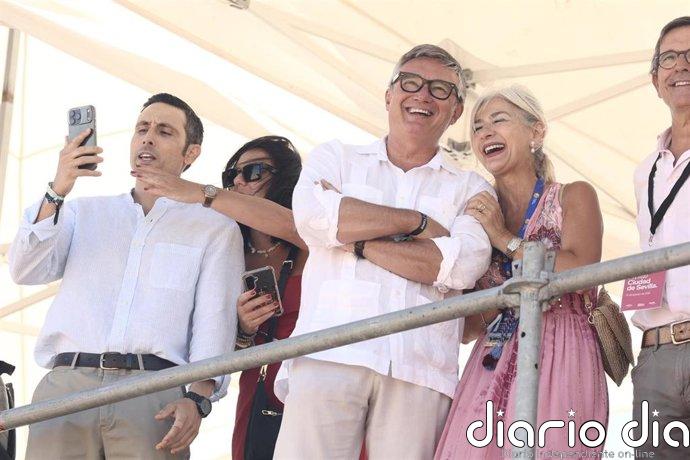 Gavira destaca las Carreras de Caballos de Sanlúcar (Cádiz) como "una de las grandes señas de identidad" de Andalucía