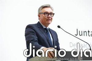 Gavira responsabiliza a Sánchez y a Marruecos de trasladar la crisis migratoria de Ceuta al litoral andaluz